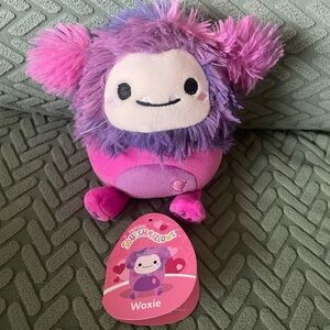 5" Woxie the Bigfoot Valentine's Squishmallow
